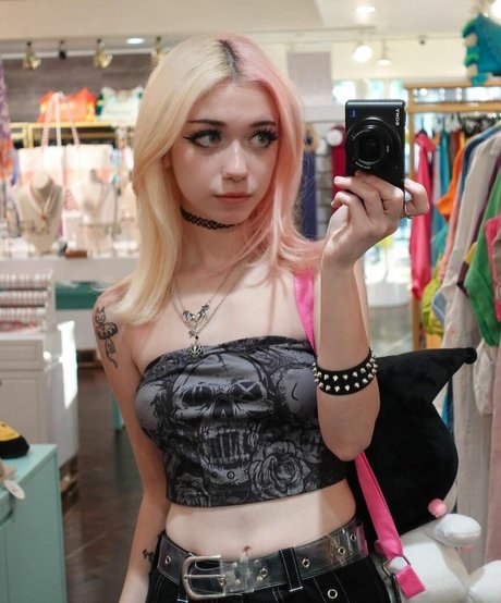 Iluvmeww XXX OnlyFans