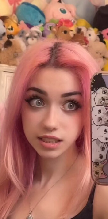 Iluvmeww OnlyFans gratis