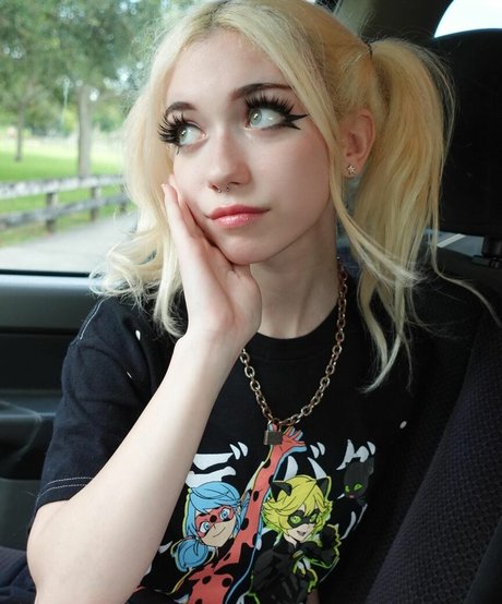 Iluvmeww Model OnlyFans Foto