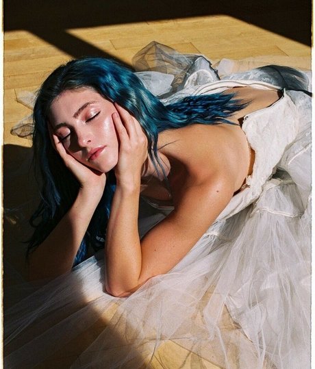 Willow Shields OnlyFans XX