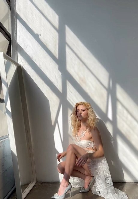 Willow Shields Leaked OnlyFans Nacktbilder