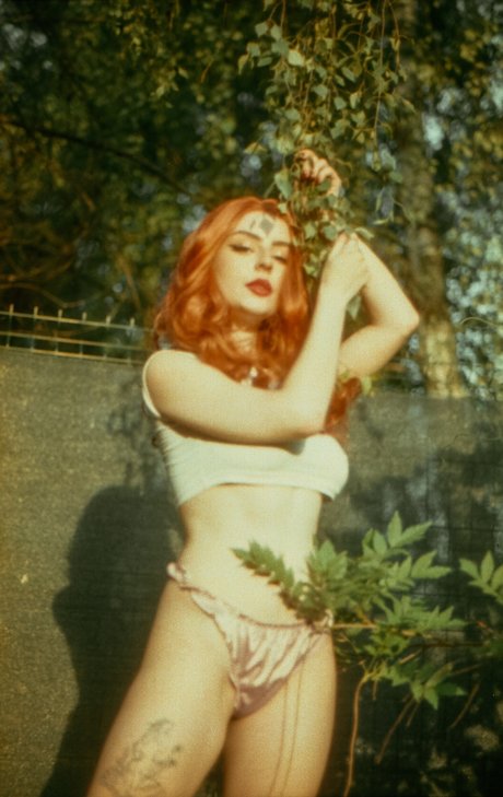 Cherrievelvet Cherrie OnlyFans-Creator