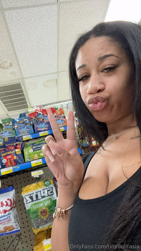 Tinydolltasia Nacktbilder geleakt