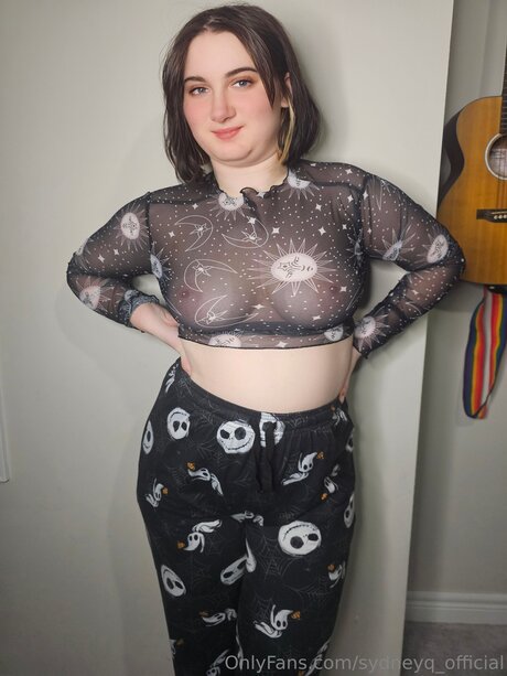 Sydneyq Official OnlyFans gratis