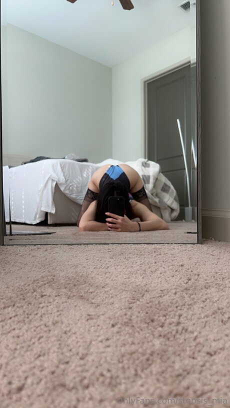 Stepsis Mia Nackt auf OnlyFans Leaks