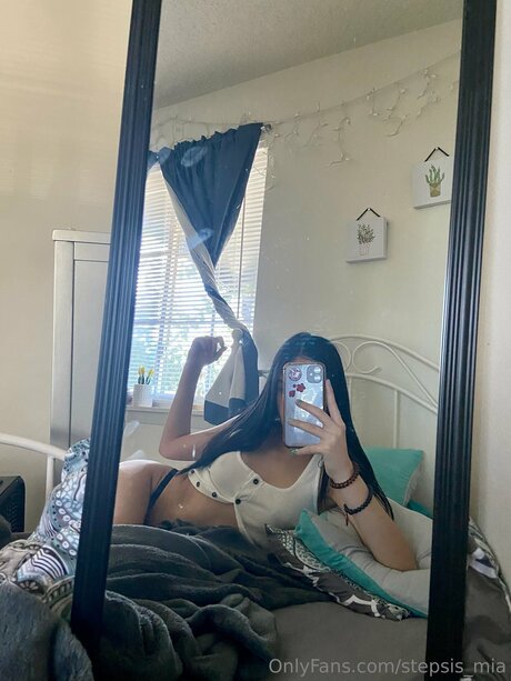 Stepsis Mia OnlyFans Nacktbilder geleakt
