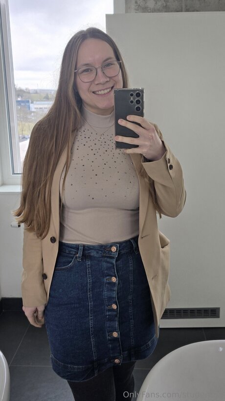 Studentmi OnlyFans-Bilder geleakt