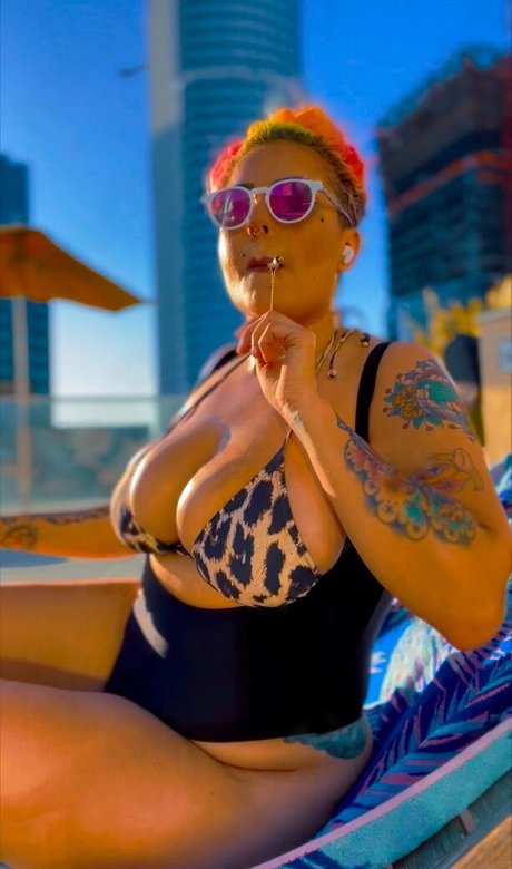 TheZombiUnicorn OnlyFans Nacktbilder geleakt