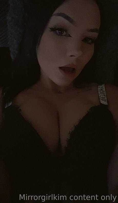 Mirrorgirlkim OnlyFans Inhaltstyp