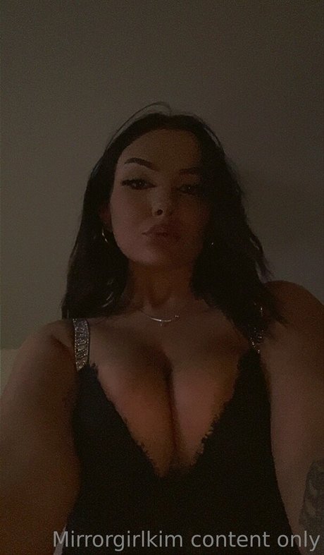 Mirrorgirlkim OnlyFans kostenlos geleakt