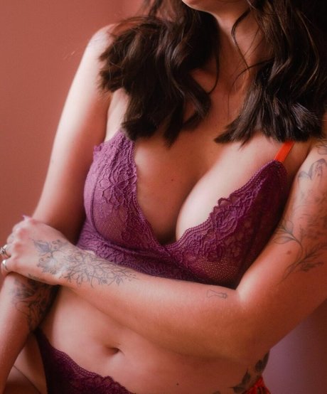 Marcela McGowan OnlyFans