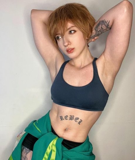 Akemy Sama OnlyFans Fotos