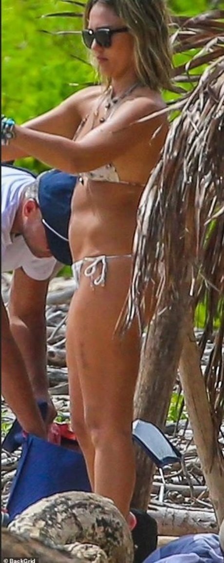 Jessica Alba Nacktbilder geleakt OnlyFans