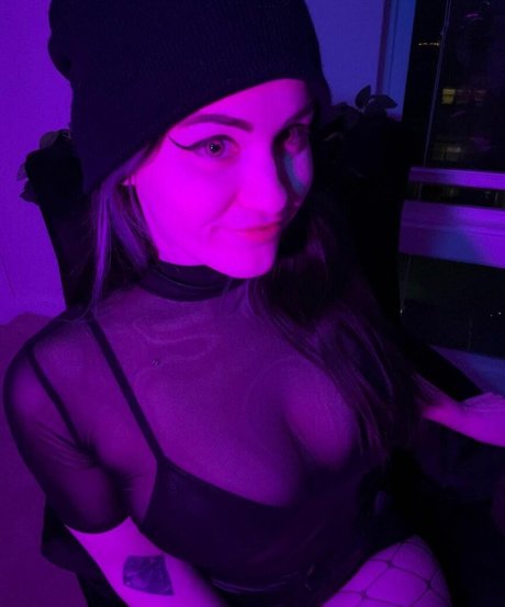 ConcealedBones OnlyFans kostenlos