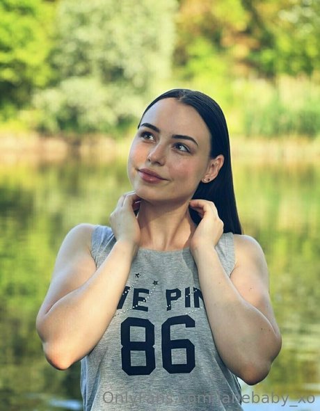 janebaby xo OnlyFans explizite Inhalte