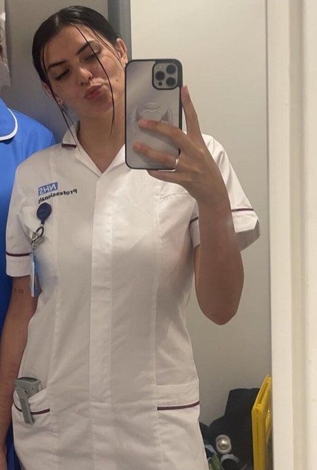 Olivia Forsbrook Nacktbilder auf OnlyFans