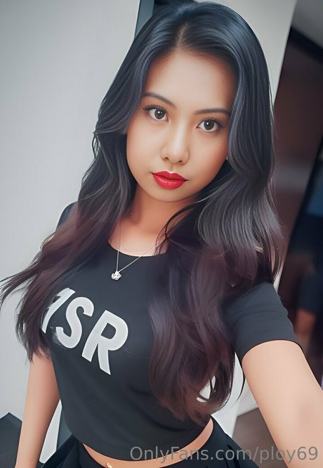 ploy69 OnlyFans Arsch Leak