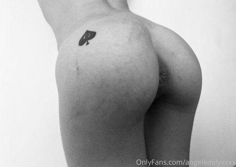 angelemilyxxxx OnlyFans Leaked