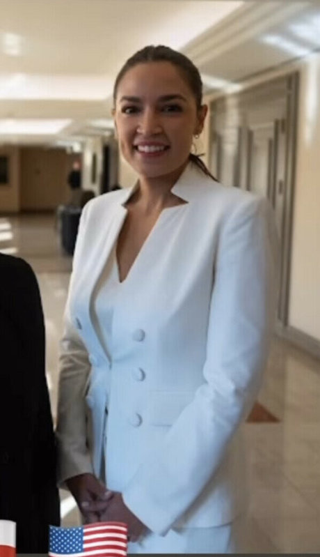 Alexandria Ocasio Cortez OnlyFans Bilder