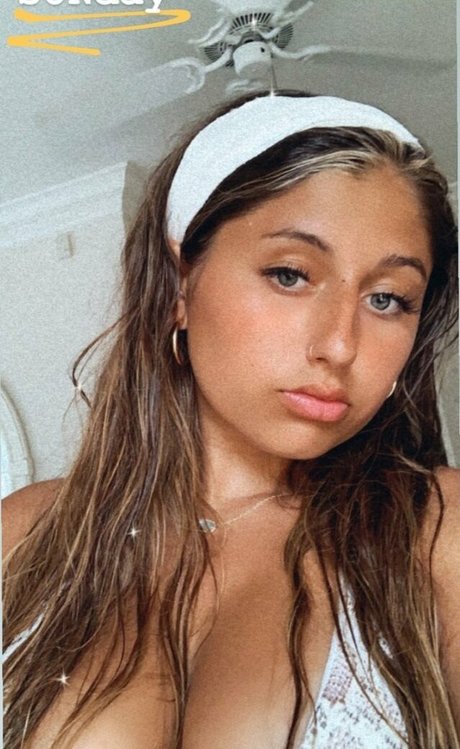 Julia Olivia OnlyFans X