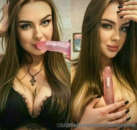 evababygirlx OnlyFans Striptease