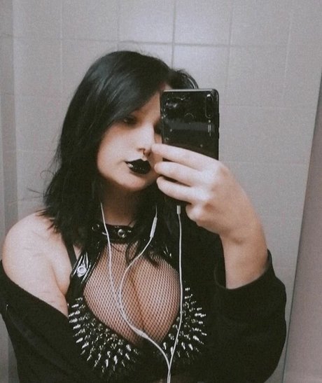 thethreeheadedsnake OnlyFans Pornografie