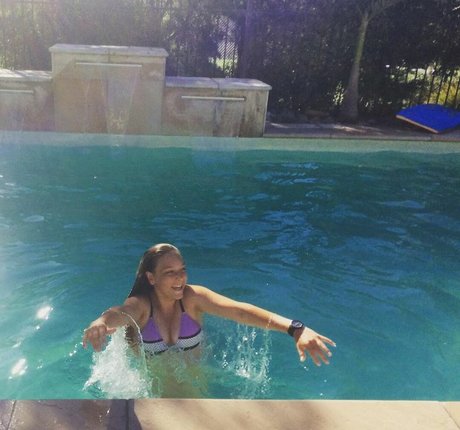 Alanna Pow OnlyFans Inhalte