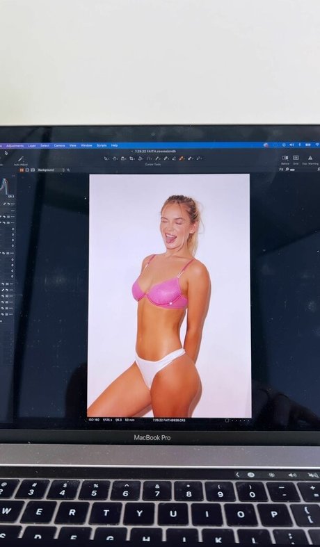 Faith Schroder OnlyFans geleakte Brüste