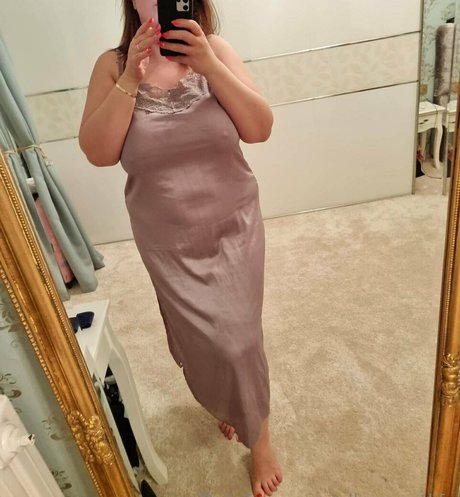 süße onlyfans schön nackt Porträt