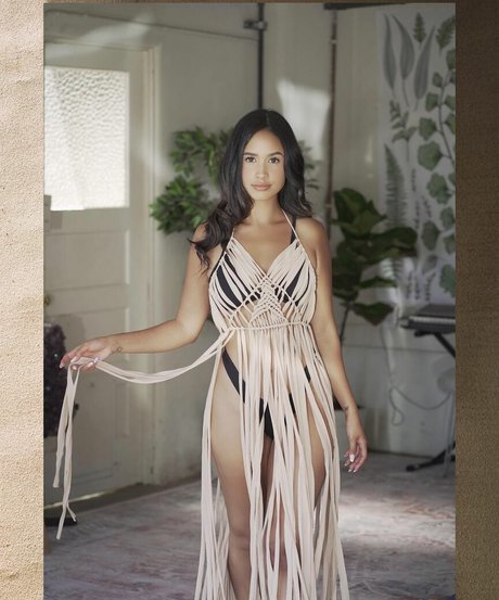 Emily Tosta OnlyFans Nackt Leak