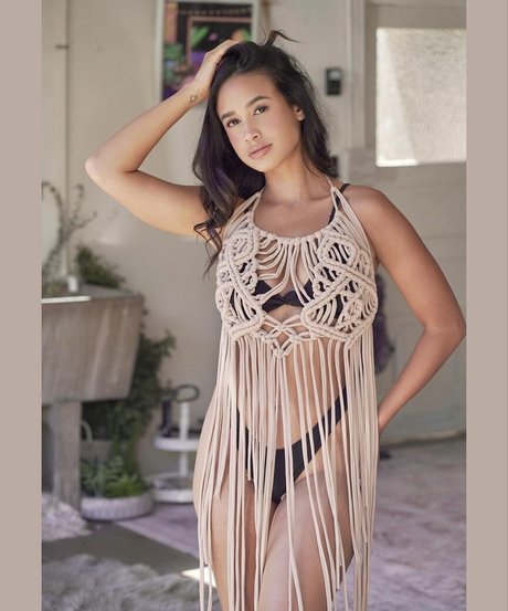 Emily Tosta OnlyFans Nackt Leak