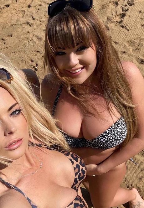 Danielle Nicholls OnlyFans-Leaks