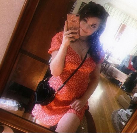 auroraiskira OnlyFans Leak