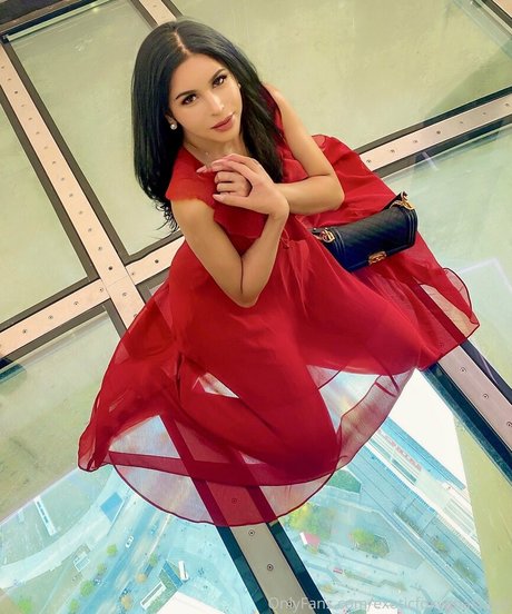 exoticfoxyanastasia Leak von OnlyFans Pornografie