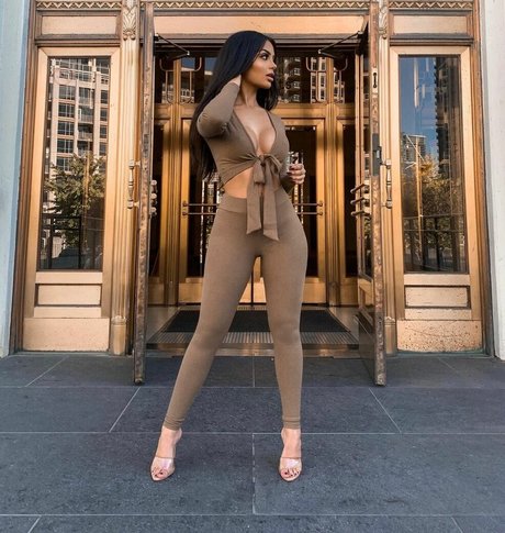 Aneeqa Farid OnlyFans Sex geleakt