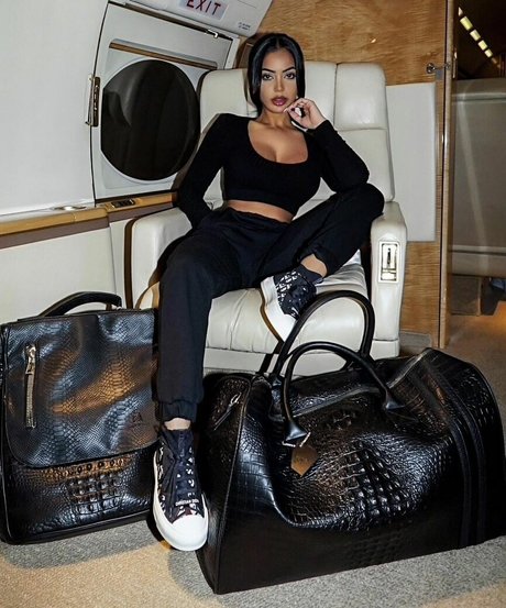 Aneeqa Farid Auf OnlyFans