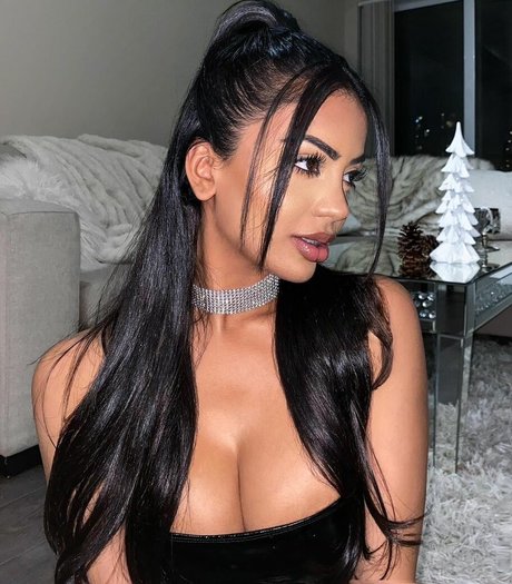 Aneeqa Farid Nacktbilder von OnlyFans