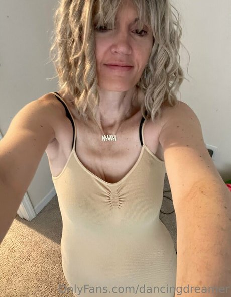 dancingdreamer OnlyFans Fotos
