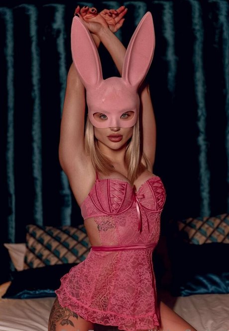 Flexibledi Nacktbilder von OnlyFans