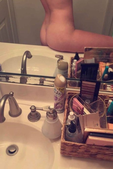 Useless cum bucket OnlyFans Leaks Nacktbilder