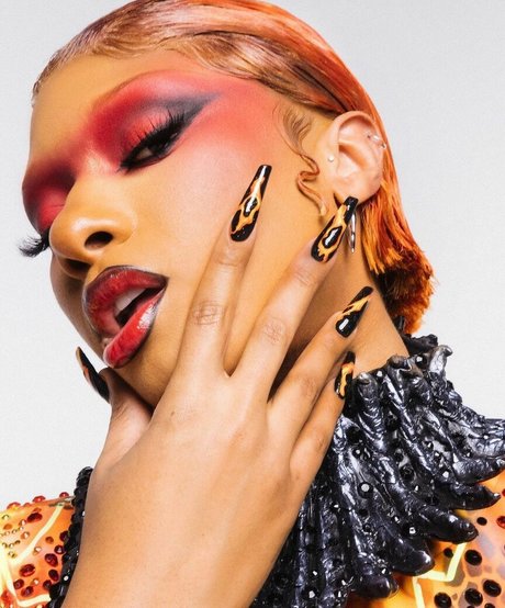 verbreitung von onlyfans Kunstakt Galerie