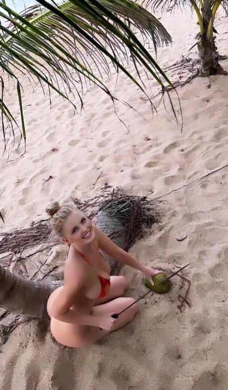 ZiennaEve OnlyFans Leaj