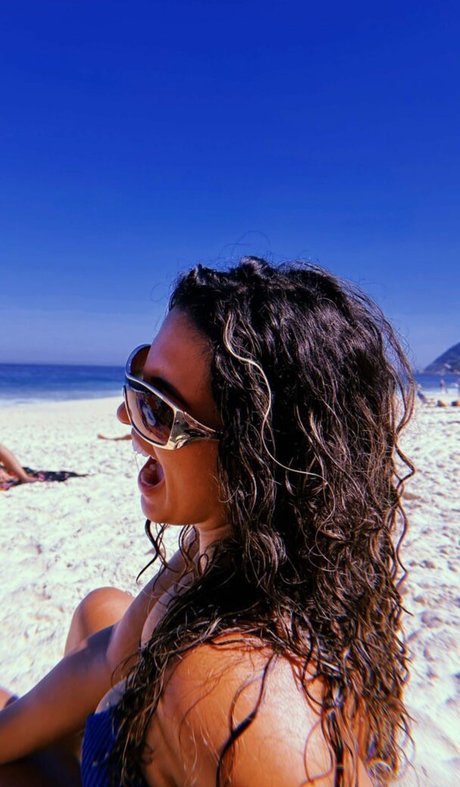 Julie Santos OnlyFans Inhalte