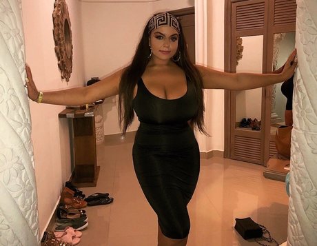 iloveteniah Profilbild