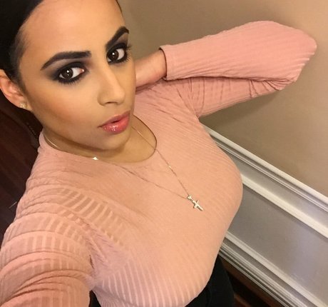 Alexa Attias Nacktbilder von OnlyFans geleakt