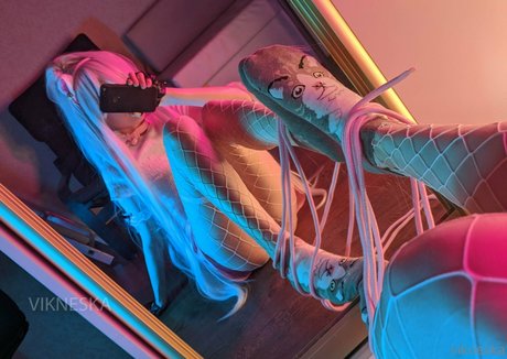 vikneskafree OnlyFans Striptease