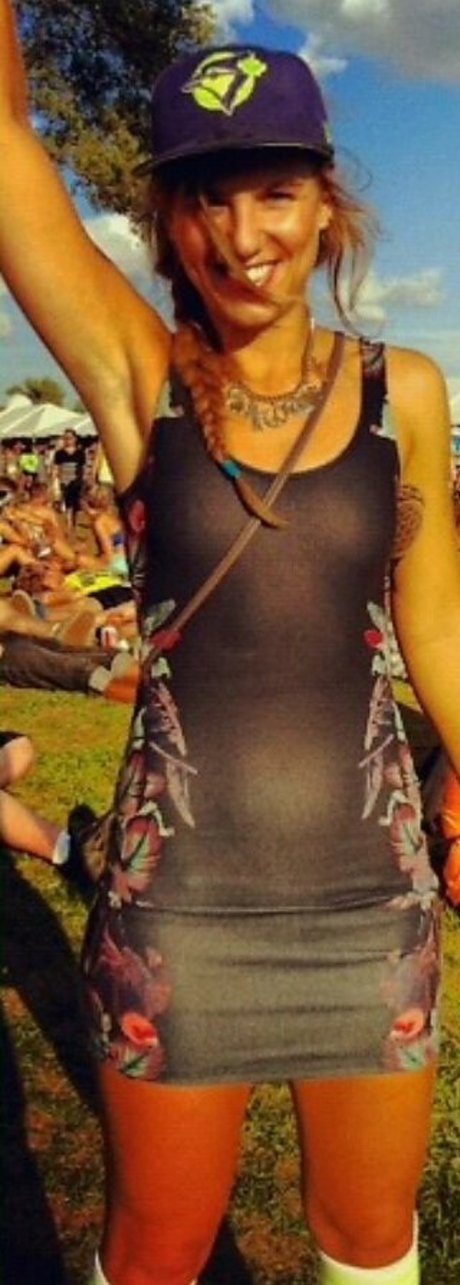 Yana Gold OnlyFans Archiv