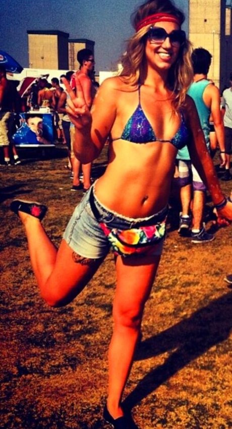 Yana Gold Nackt auf OnlyFans Leaks