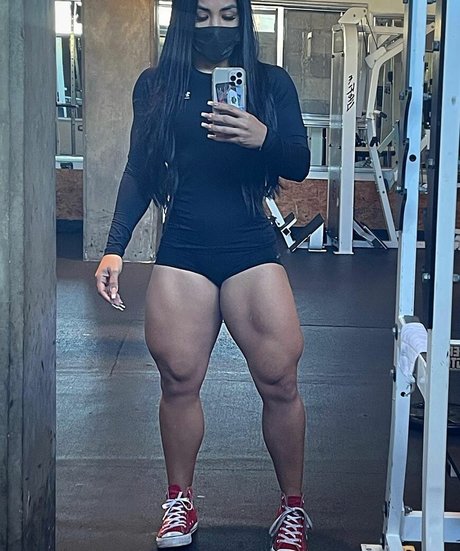 Evelyn Salomon OnlyFans Model Bilder