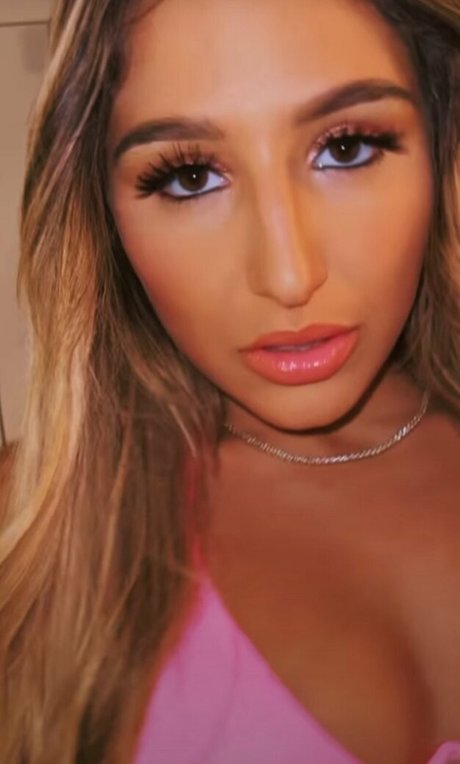 abelladanger OnlyFans-Creator